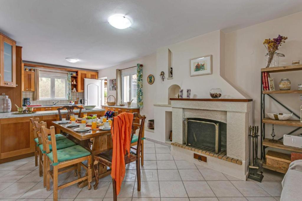 Villa Korini With Swimming Pool Achlades Экстерьер фото
